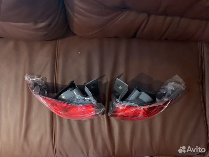 Фонари задние Mitsubishi Pajero Sport 2