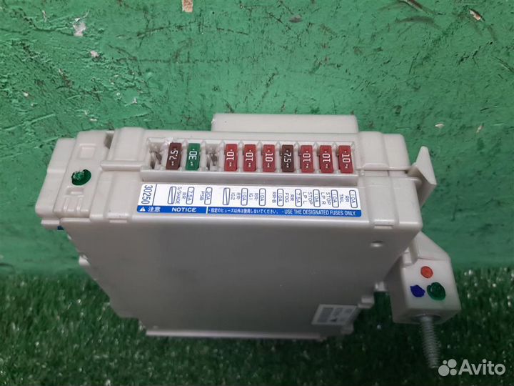 Блок предохранителей салонный Lexus GS 450H 2007