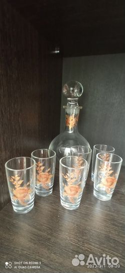 Графин с рюмками