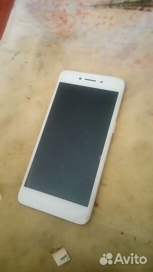 Телефон Oppo A37 4/64