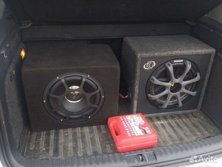 Сабвуфер kicker 10VC 124.Фазоинверторный