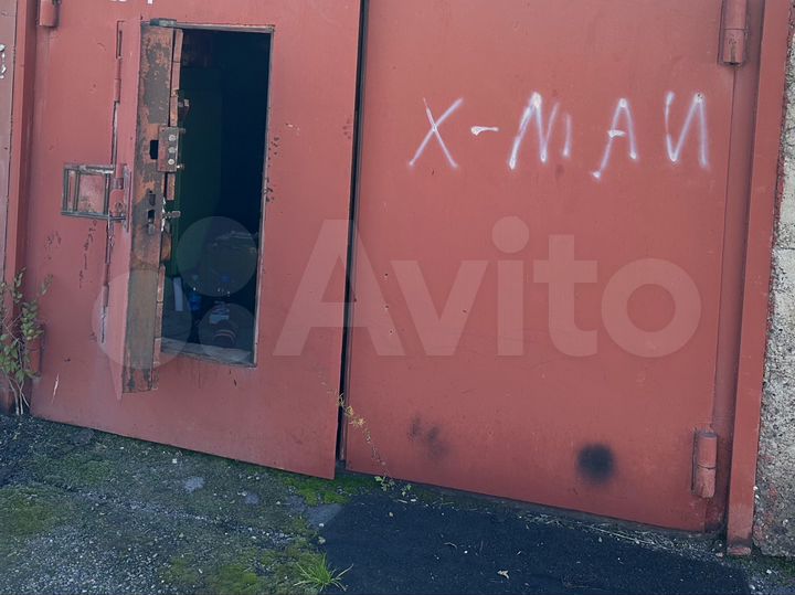 Гараж, > 30 м²