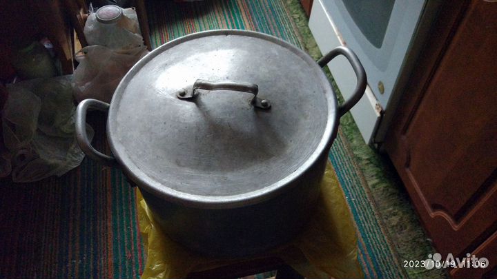 Кастрюля алюминиевая