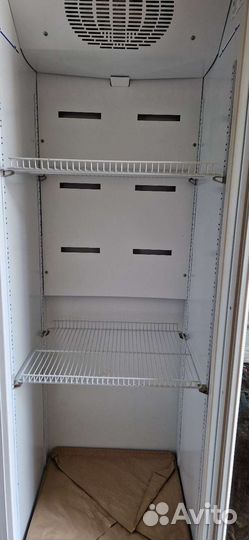 Холодильник со стеклянной дверцей Бирюса