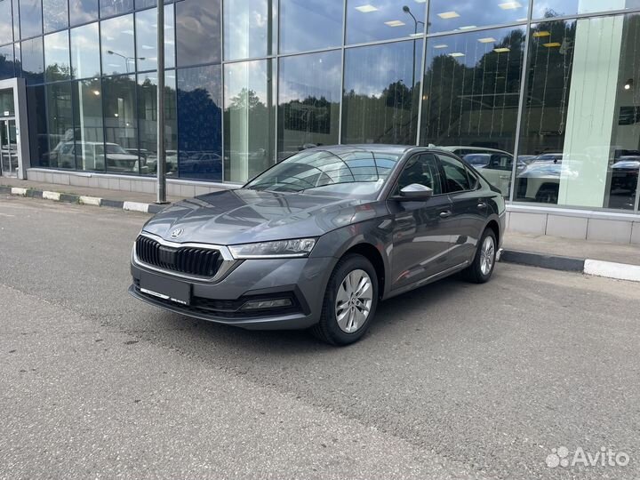 Skoda Octavia 1.4 AT, 2022, 10 км