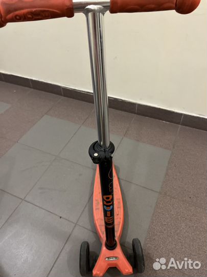 Самокат трехколесный micro maxi