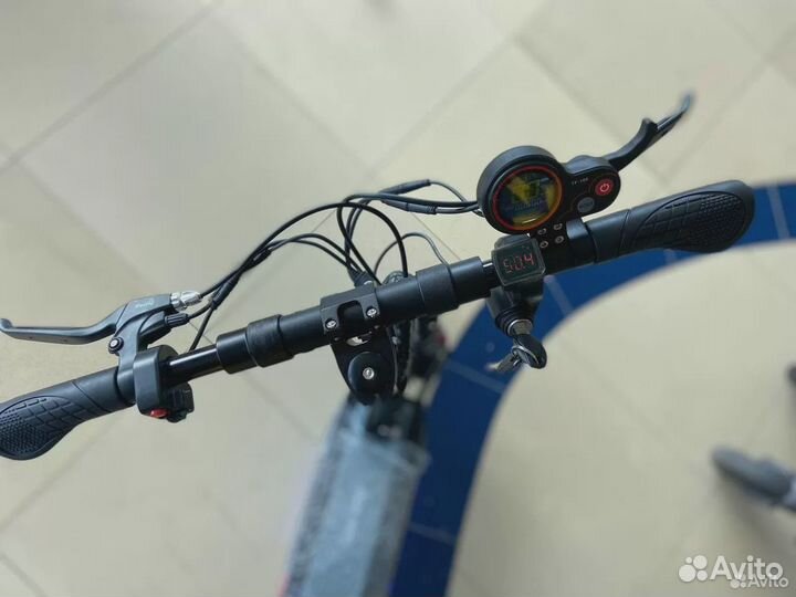 Электросамокат в Tizbul