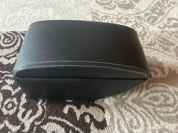 Подлокотник для chevrolet niva