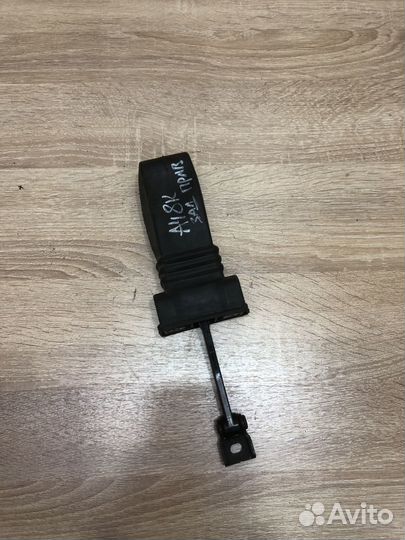 Ограничитель двери задний левый Audi A4 B8