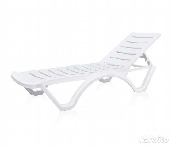Шезлонг лежак пластиковый