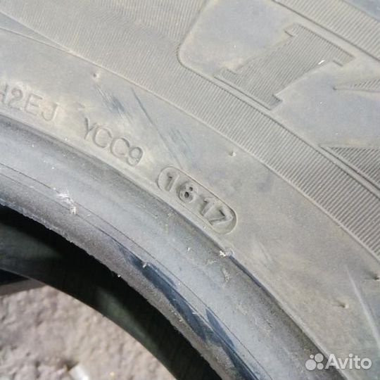 Kumho I'Zen KW31 225/65 R17