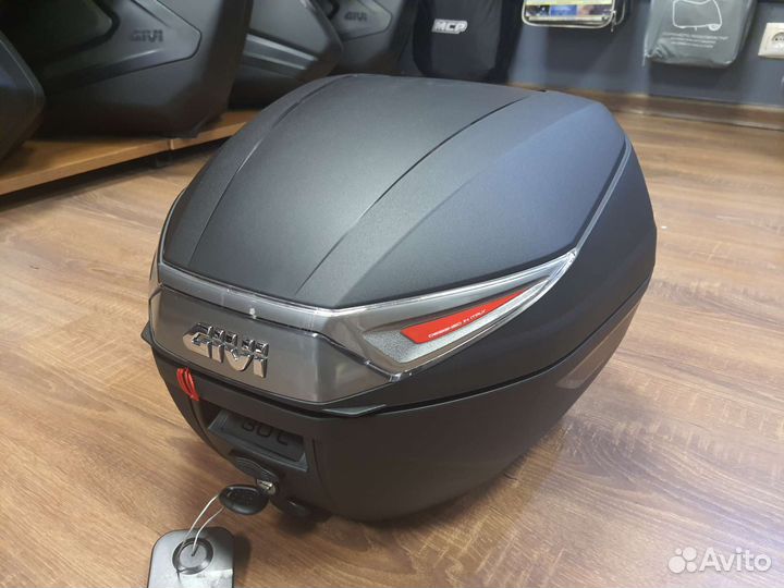 Центральный кофр Givi C30NT