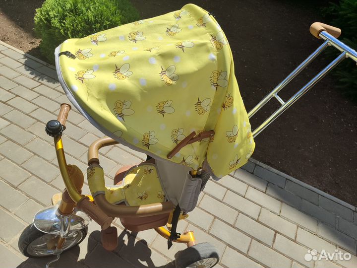 Детский велосипед с ручкой