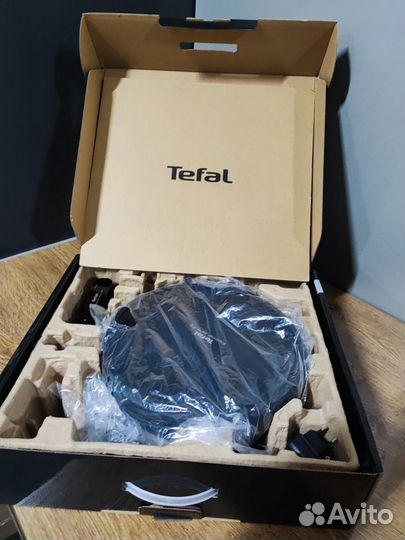 Робот-пылесос Tefal