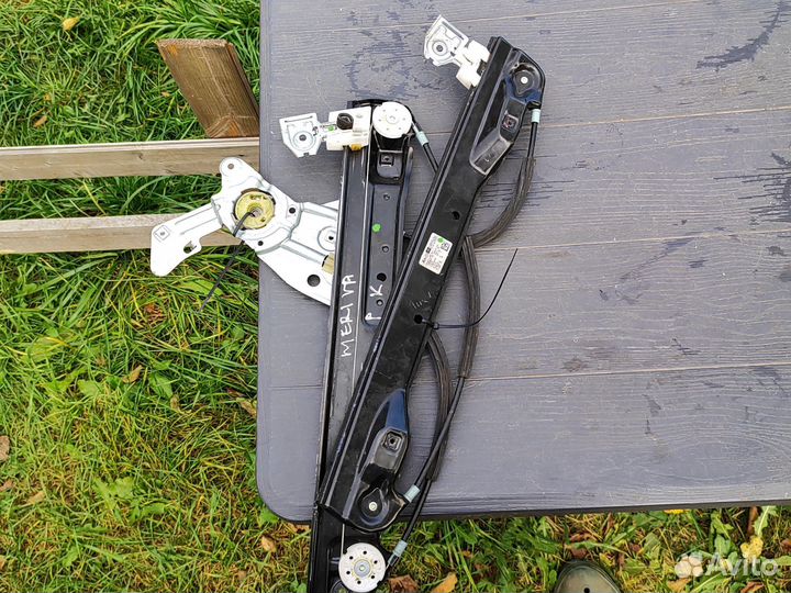 Стеклоподъёмник Opel Meriva B