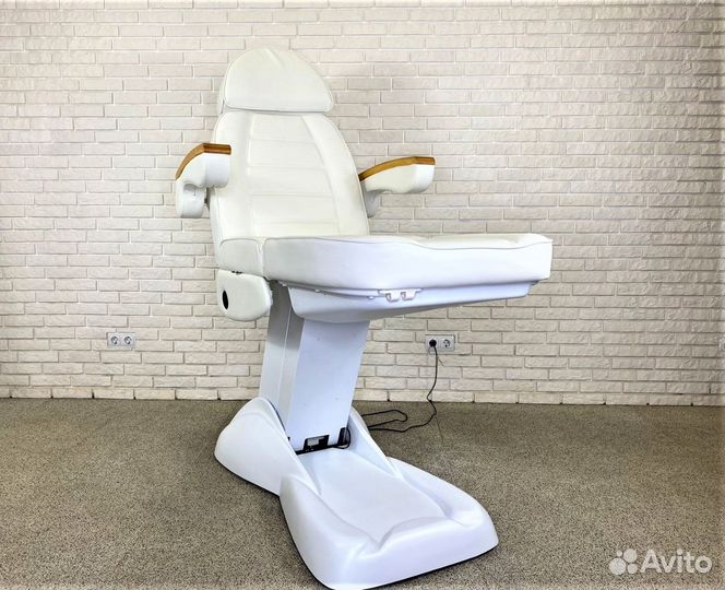 Косметологическое кресло с беспроводным пультом 06