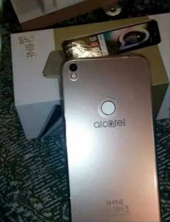 Телефон Alcatel Shine Lite