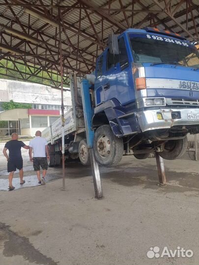 Isuzu Giga (C-series) с КМУ, 1989