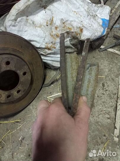 Продам комплект тормозных дисков Опель Мерива