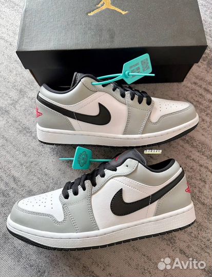 Кроссовки Nike Air Jordan 1 low light smoke grey