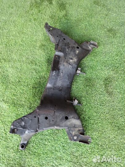 Подрамник передний Mitsubishi Lancer 9