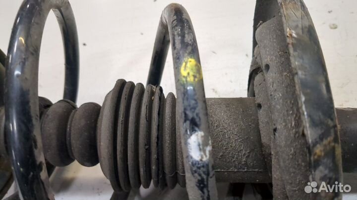 Амортизатор подвески Dacia Sandero 2012, 2015