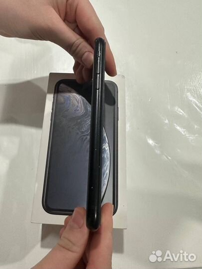 iPhone Xr, 64 ГБ