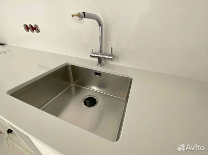 Столешница из искусственного камня