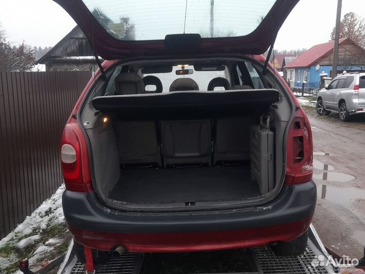 В разборе Citroen xsara picasso