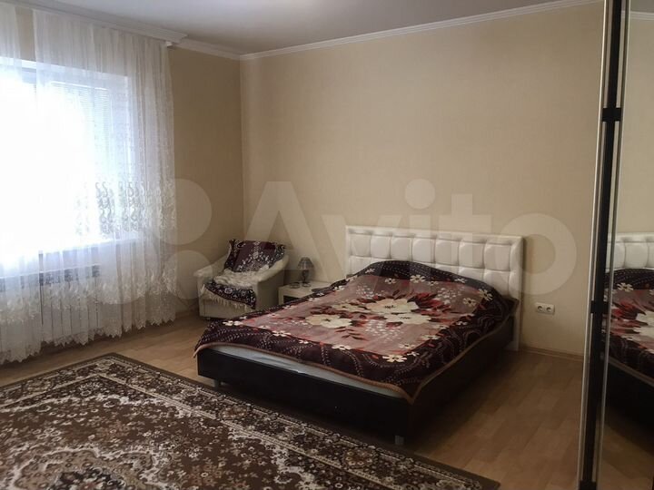 Дом 181 м² на участке 6,1 сот.