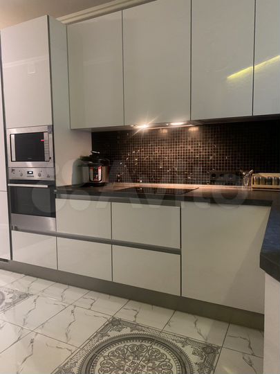 2-к. квартира, 66,5 м², 11/25 эт.