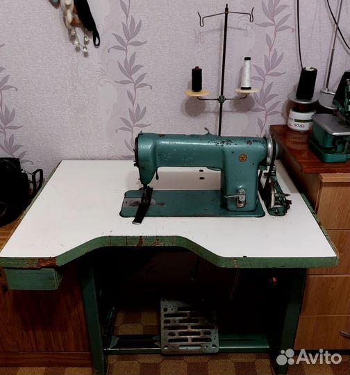 Швейная машина. Промышленная 97 класс