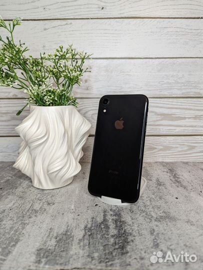 iPhone Xr, 64 ГБ