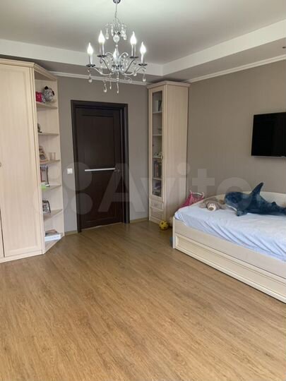 2-к. квартира, 74 м², 7/9 эт.