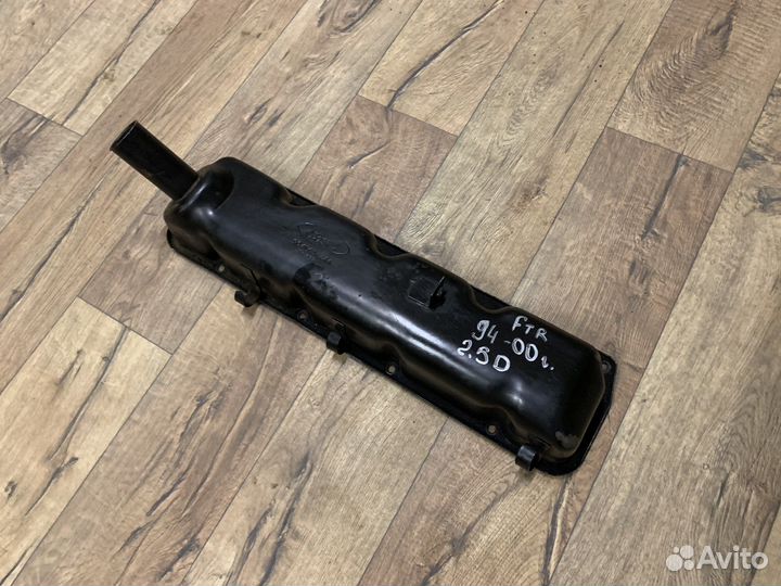 Клапанная крышка Ford Transit 2.5D 1994-2000