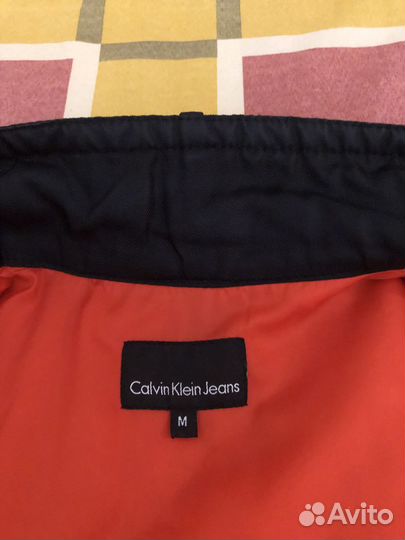 Calvin klein куртка M оригинал