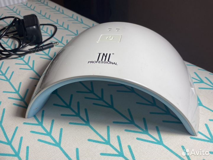 Лампа для сушки ногтей