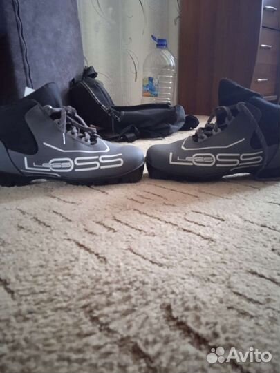 Лыжные ботинки