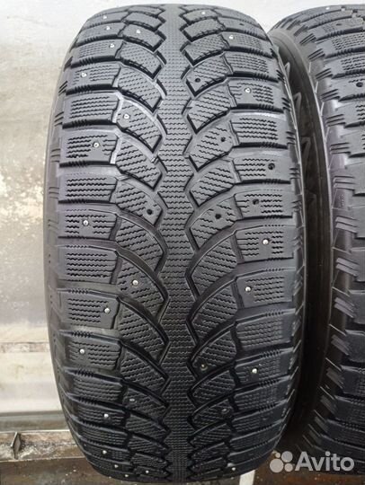 Bridgestone Blizzak Spike-01 285/60 R18 108P