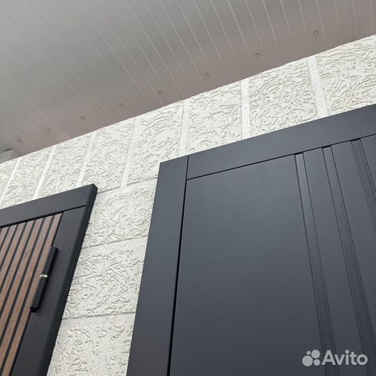 Двери входные