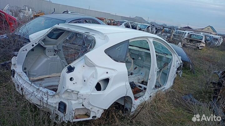 Форд Фокус 3 заднее правое крыло четверть хэтчбек