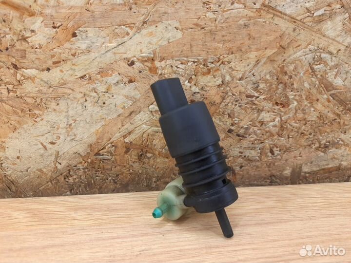 Насос омывателя BMW Е36 Lancer X Outlander