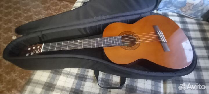 Акустическая гитара yamaha c40
