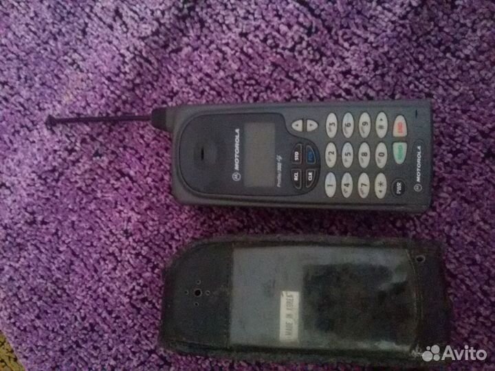 Первый сотовый телефон 