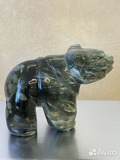 Фигурка медведь из натурального камня