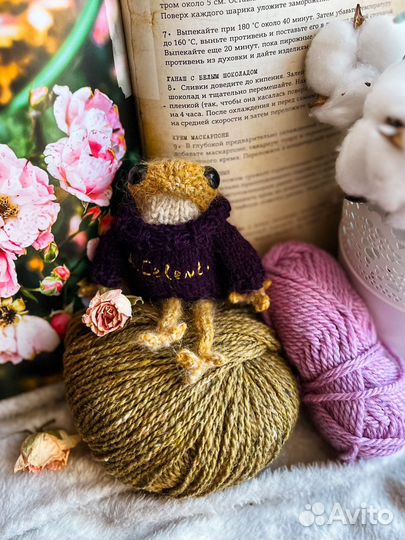 Вязаная лягушка на заказ