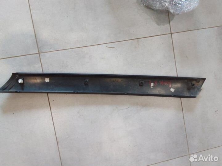 Накладка стойки лобового стекла левая Land Rover