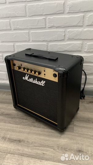 Комбоусилитель Marshall mg15
