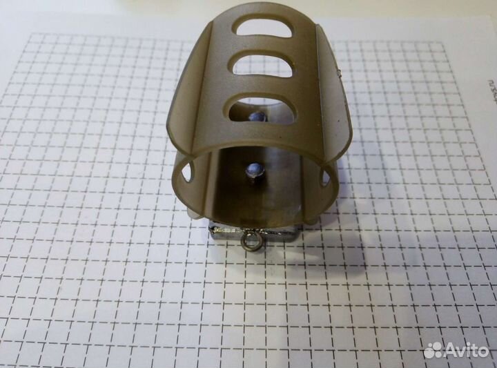 Кормушка фидерная