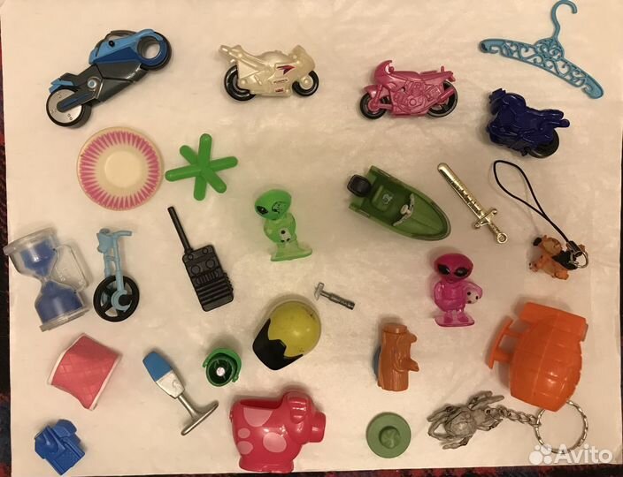 Мелкие игрушки: нестле, данон, orion, киндер, Pez